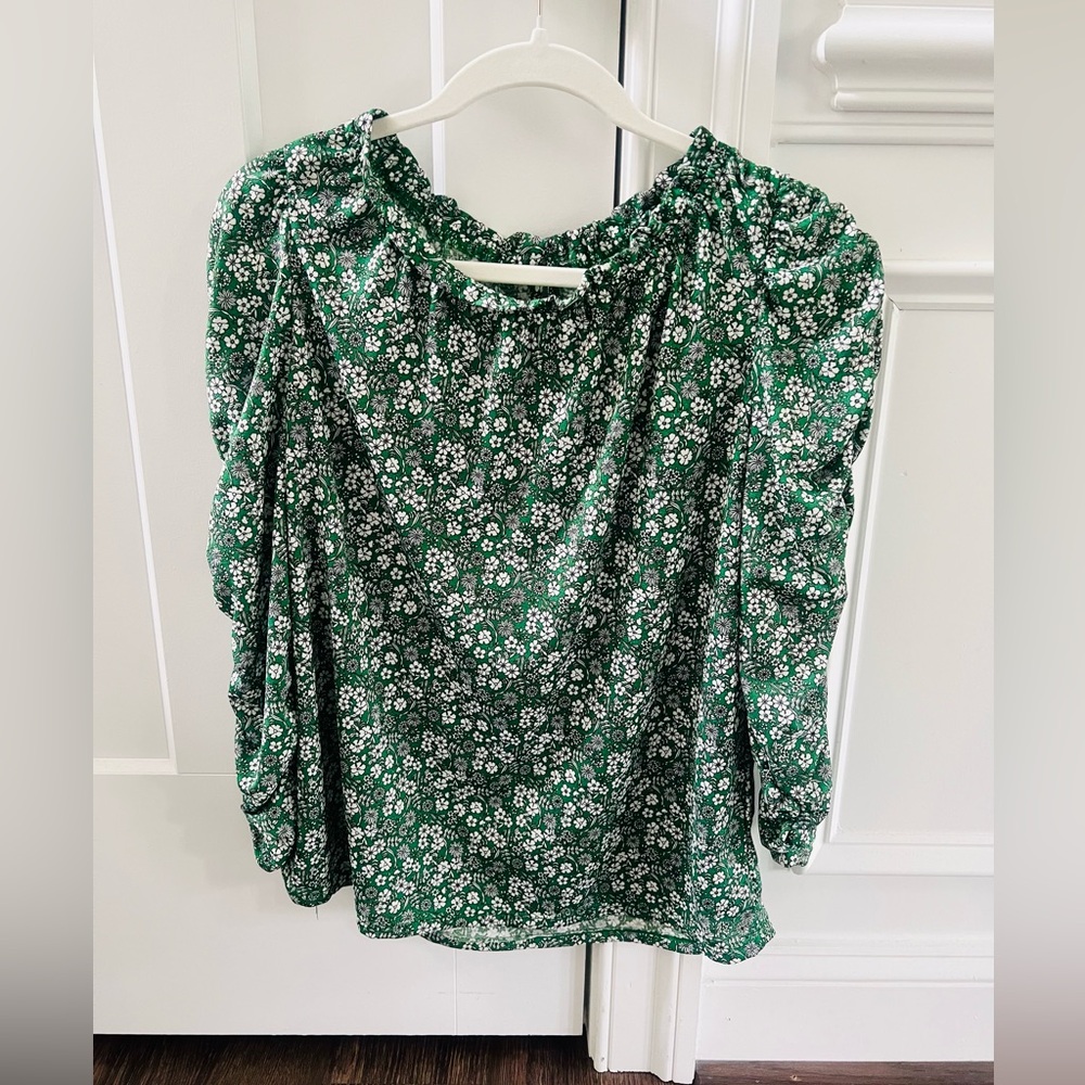 Max Studio Green White Floral Blouse with Ruched Sleeves Top Sizes M